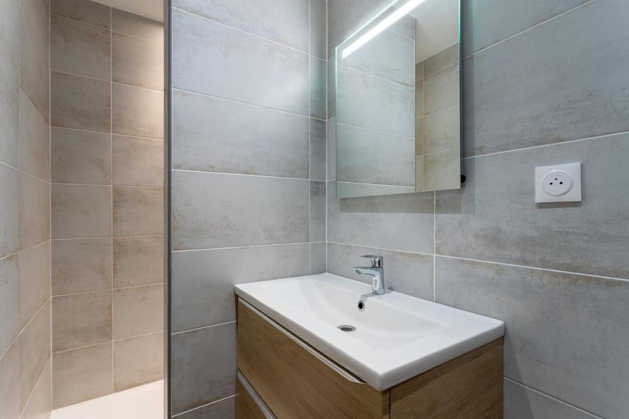 Luxurious 1 Bedroom, Ac, Terrace, Close Beaches - Dodo Et Tartine كاركيران المظهر الخارجي الصورة